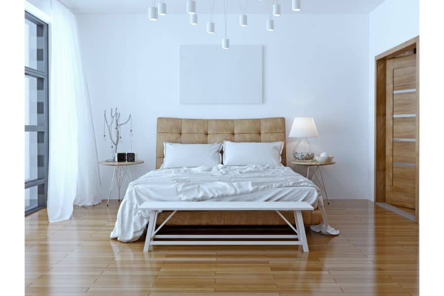 Bruine vloer als laminaat kleuren in slaapkamer