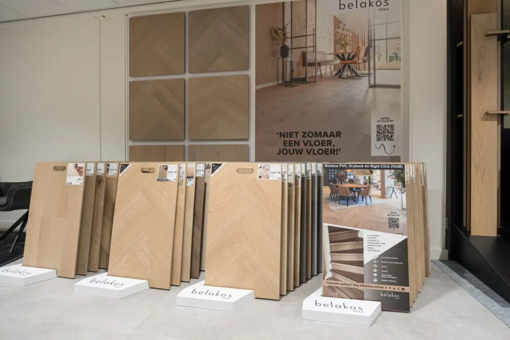 Certo showroom Zevenbergen: Visgraat, groot opgesteld